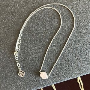 Silver Kendra Scott Tess necklace in pink